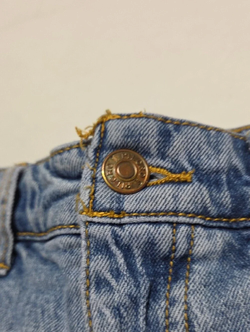 Anthropologie Light Wash Distressed Denim Cutoff Shorts - Picture 4 of 8